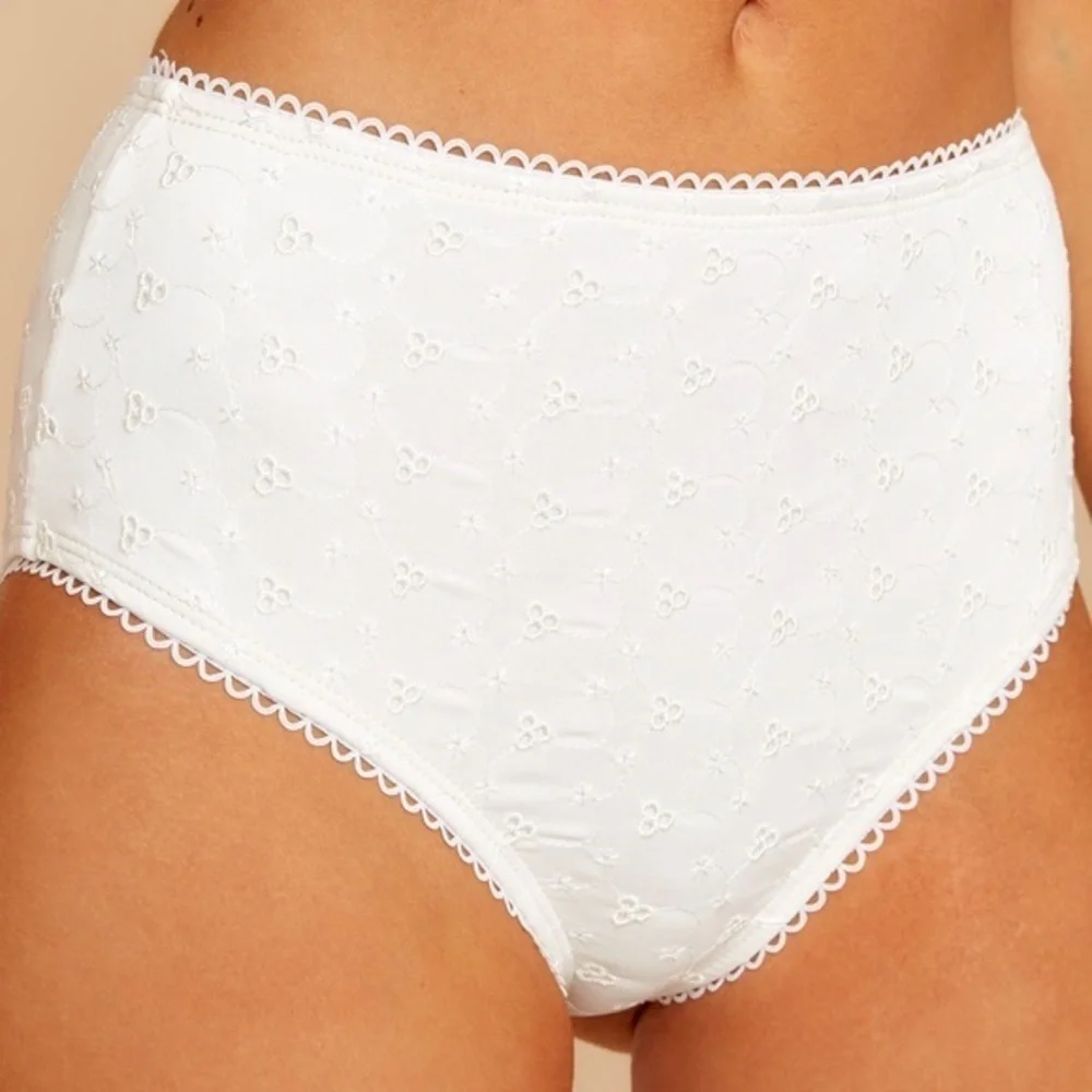 NWT Mermaid Sighting White Eyelet Bikini Bottom